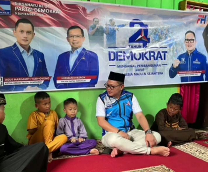 Firdaus Hasbullah Rayakan HUT ke-24 Partai Demokrat  Santuni Anak Panti Asuhan