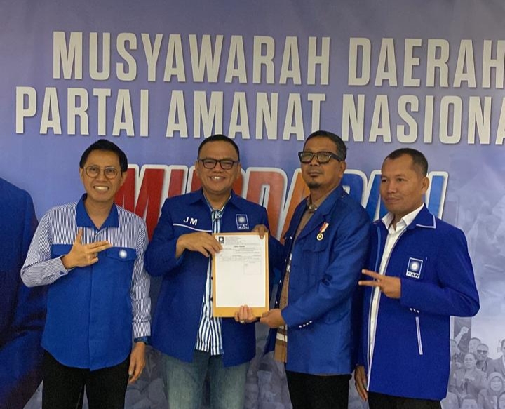 DPP PAN Serahkan Mandat: H. Ubaidillah Resmi Nahkodai DPD PAN PALI Periode 2025–2030